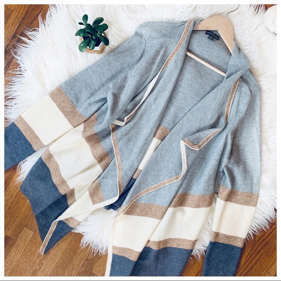 Market & Spruce Sweaters - ♻️✌🏻SOLD✌🏻♻️MARKET & SPRUCE cardigan sweater